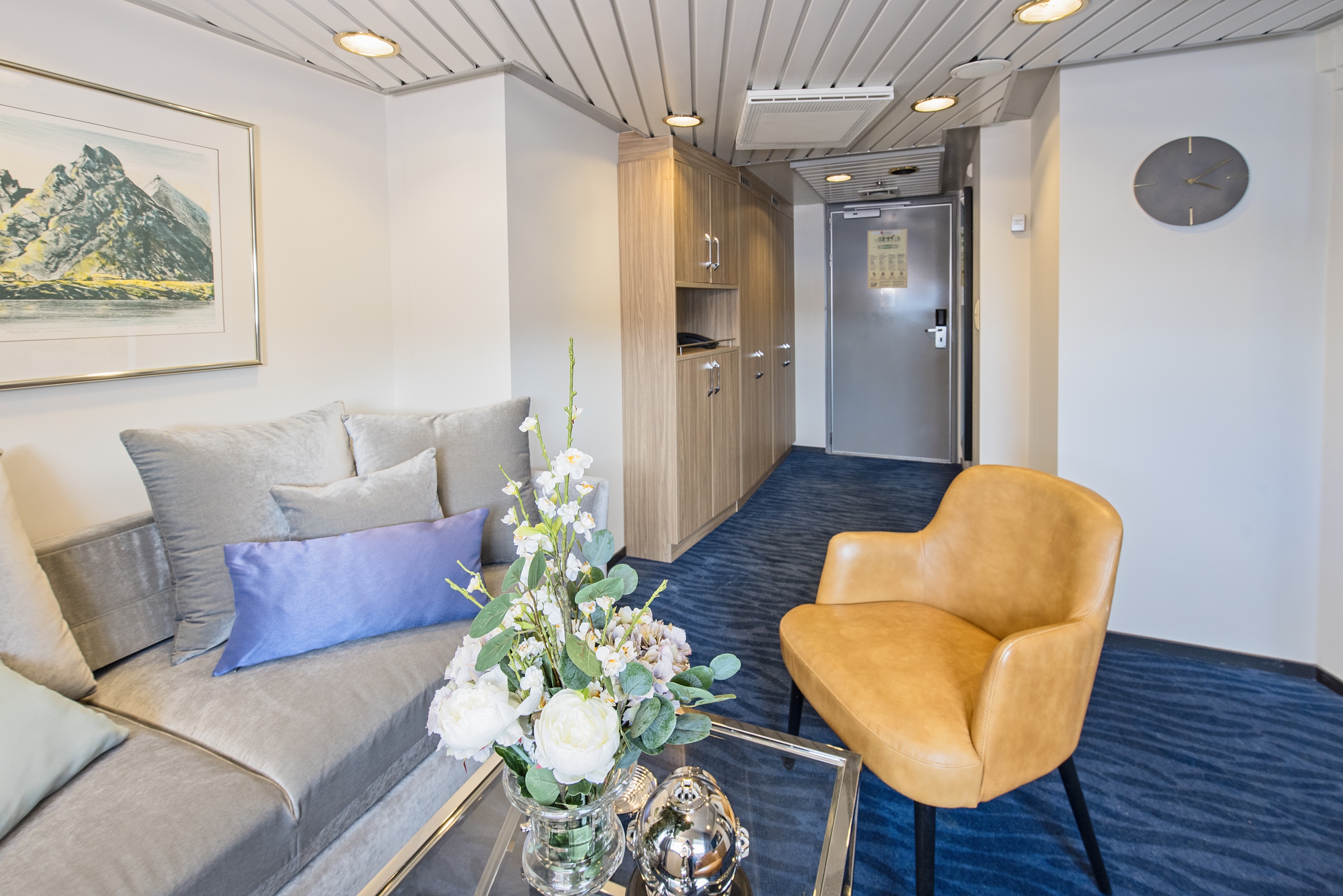 Expedition Suite | Two-bed suite on upper deck